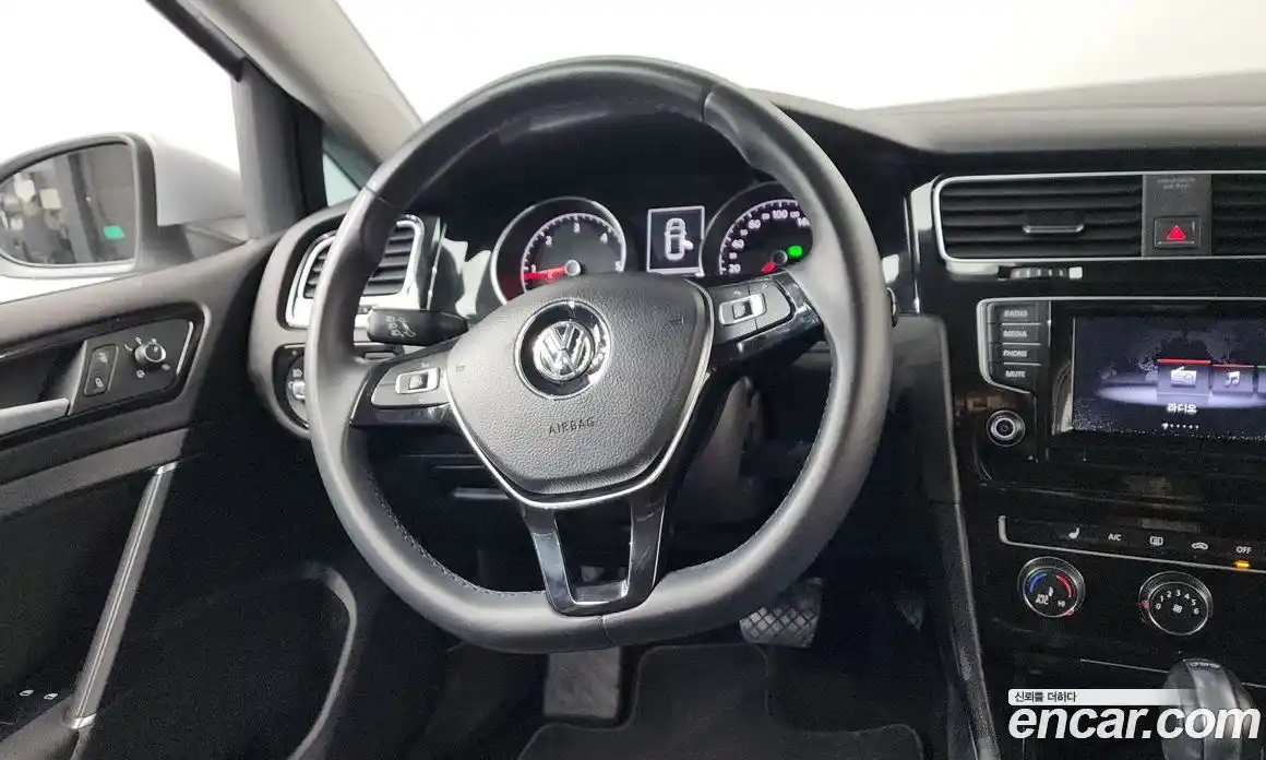 Volkswagen Golf 2013 1.6 гидро в Москве № 2132487, фото 13