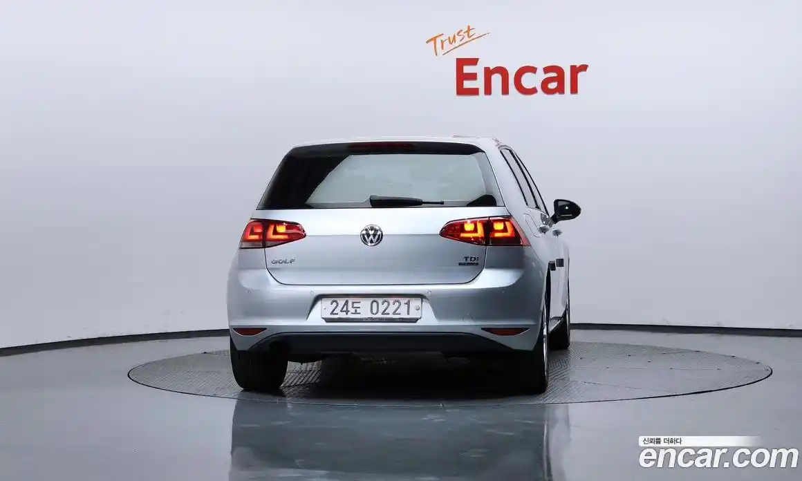 Volkswagen Golf 2013 1.6 гидро в Москве № 2132487, фото 4