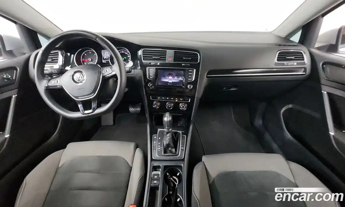 Volkswagen Golf 2013 1.6 гидро в Москве № 2132487, фото 7