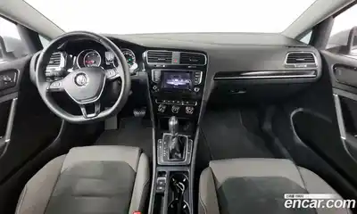 Volkswagen Golf 2013 1.6 гидро в Москве № 2132487, миниатюра 7