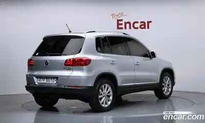Volkswagen Tiguan 2014 2.0 гидро в Москве № 2132511, миниатюра 2