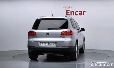 Volkswagen Tiguan 2014 2.0 гидро в Москве № 2132511, миниатюра 4