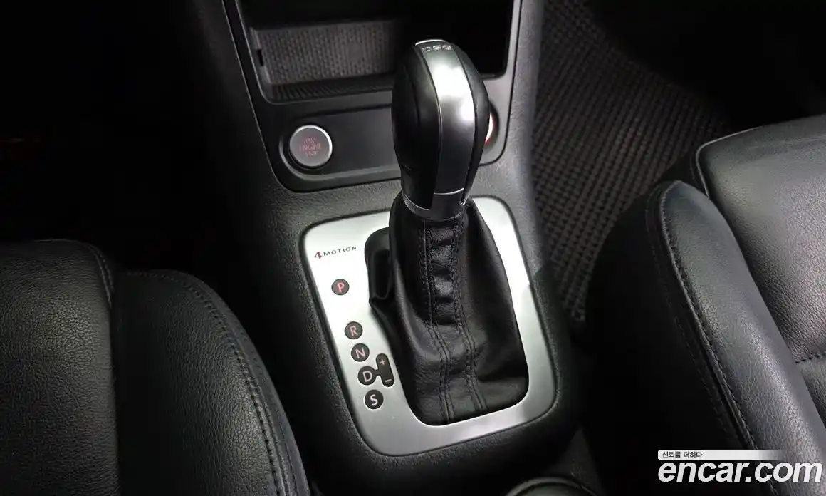 Volkswagen Tiguan 2014 2.0 гидро в Москве № 2132511, фото 9