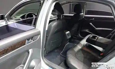 Volkswagen Passat 2014 2.0 гидро в Москве № 2132548, миниатюра 12