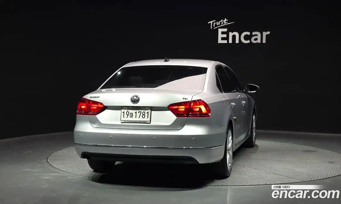 Volkswagen Passat 2014 2.0 гидро в Москве № 2132548, фото 4