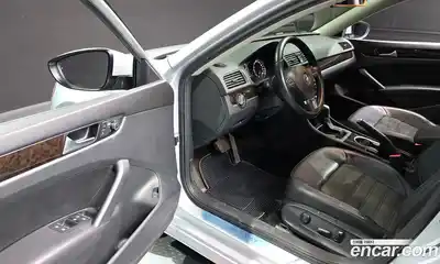 Volkswagen Passat 2014 2.0 гидро в Москве № 2132548, миниатюра 10