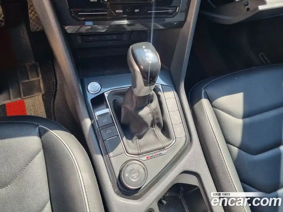 Volkswagen Tiguan 2021 2.0 гидро в Москве, фото 12