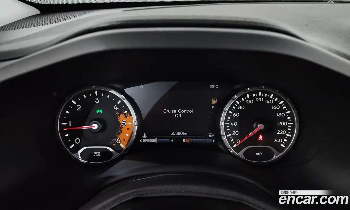 Jeep Renegade 2016 2.0 гидро в Москве, фото 8