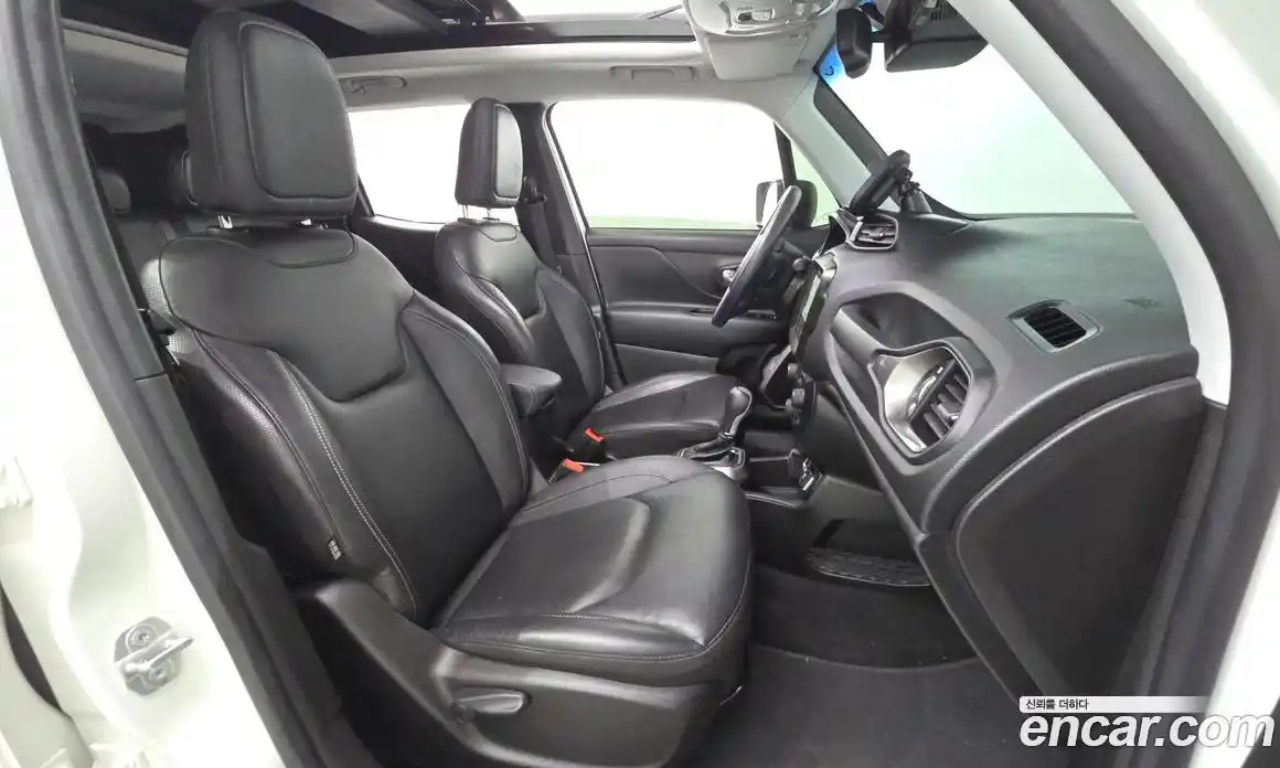 Jeep Renegade 2021 2.4 гидро в Москве № 2132687, фото 11