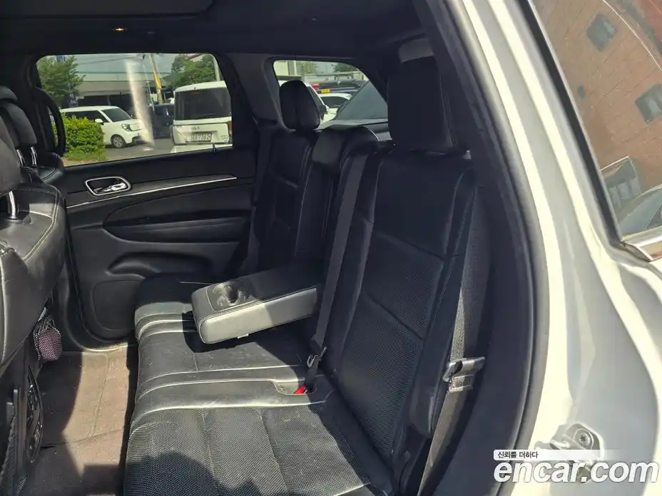 Jeep Cherokee 2018 3.6 гидро в Москве № 2132857, фото 7