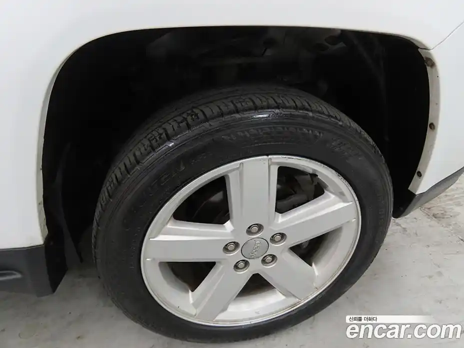 Jeep Compass 2013 2.4 гидро в Москве № 2132893, фото 20