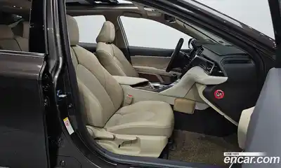 Toyota Camry 2018 2.5 гидро в Москве № 2132945, миниатюра 12