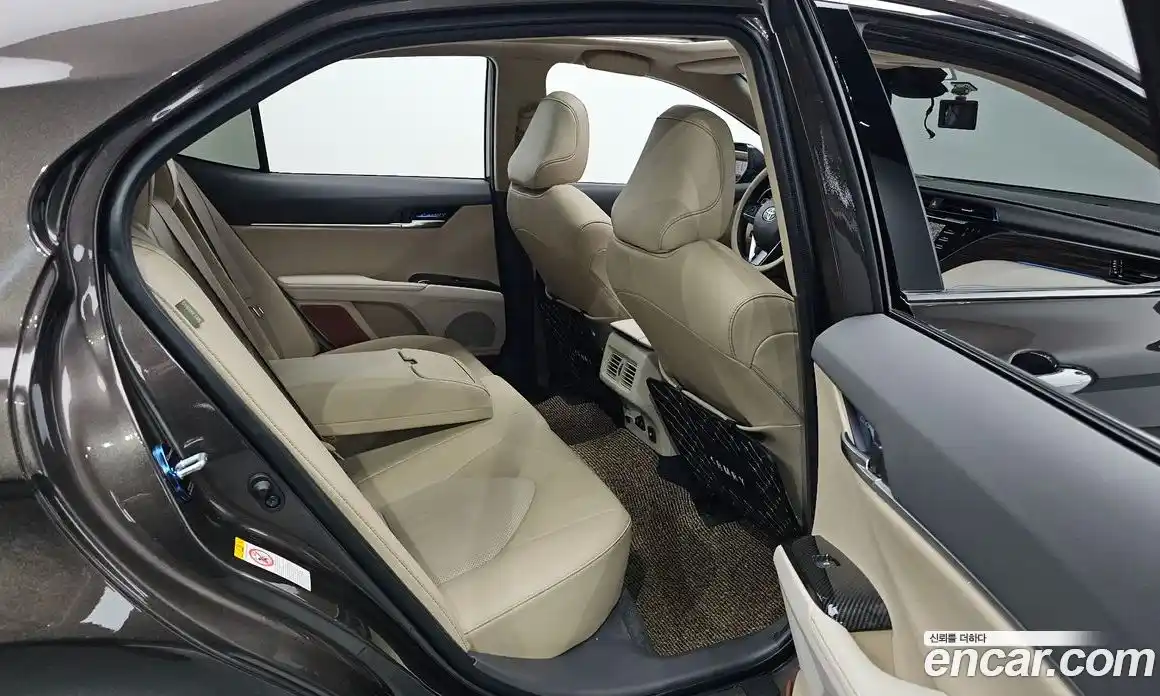 Toyota Camry 2018 2.5 гидро в Москве № 2132945, фото 15