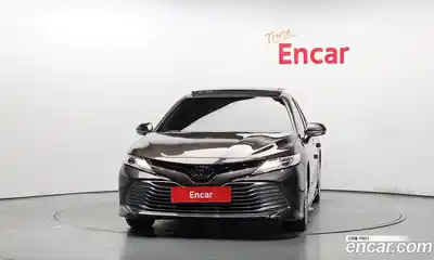 Toyota Camry 2018 2.5 гидро в Москве № 2132945, миниатюра 2