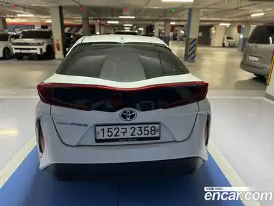 Toyota Prius 2022 1.8 вариатор в Москве № 2133144, миниатюра 3