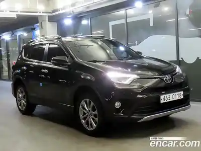 Toyota RAV4 2.5 2WD 4th