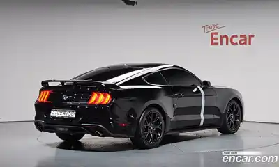 Ford Mustang Coupe