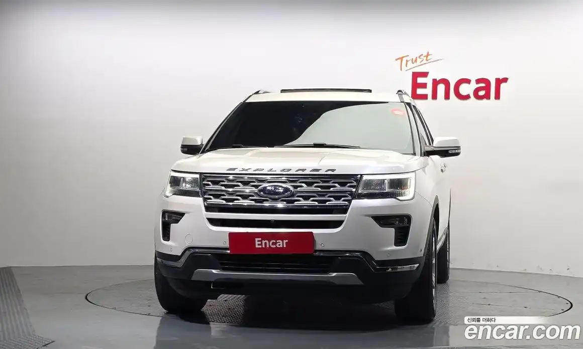 Ford Explorer 2018 2.3 гидро в Москве № 2133491, фото 3