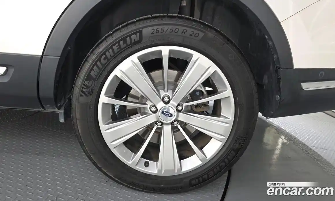 Ford Explorer 2018 2.3 гидро в Москве № 2133491, фото 5