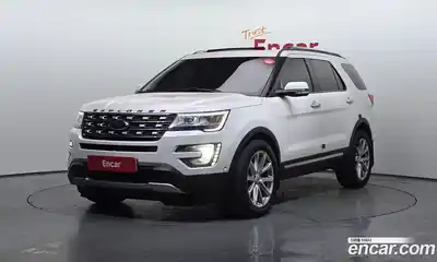 Ford Explorer 2.3 Limited 4WD 5th
