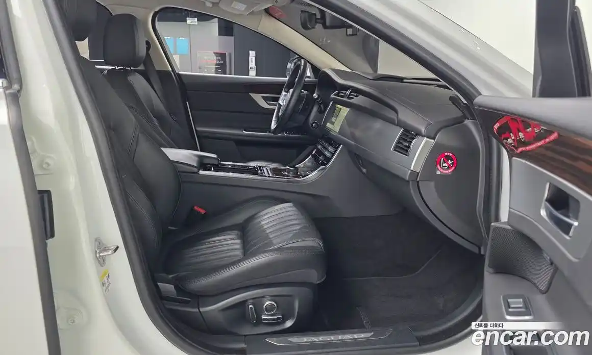 Jaguar XF 2019 2.0 гидро в Москве № 2133856, фото 17