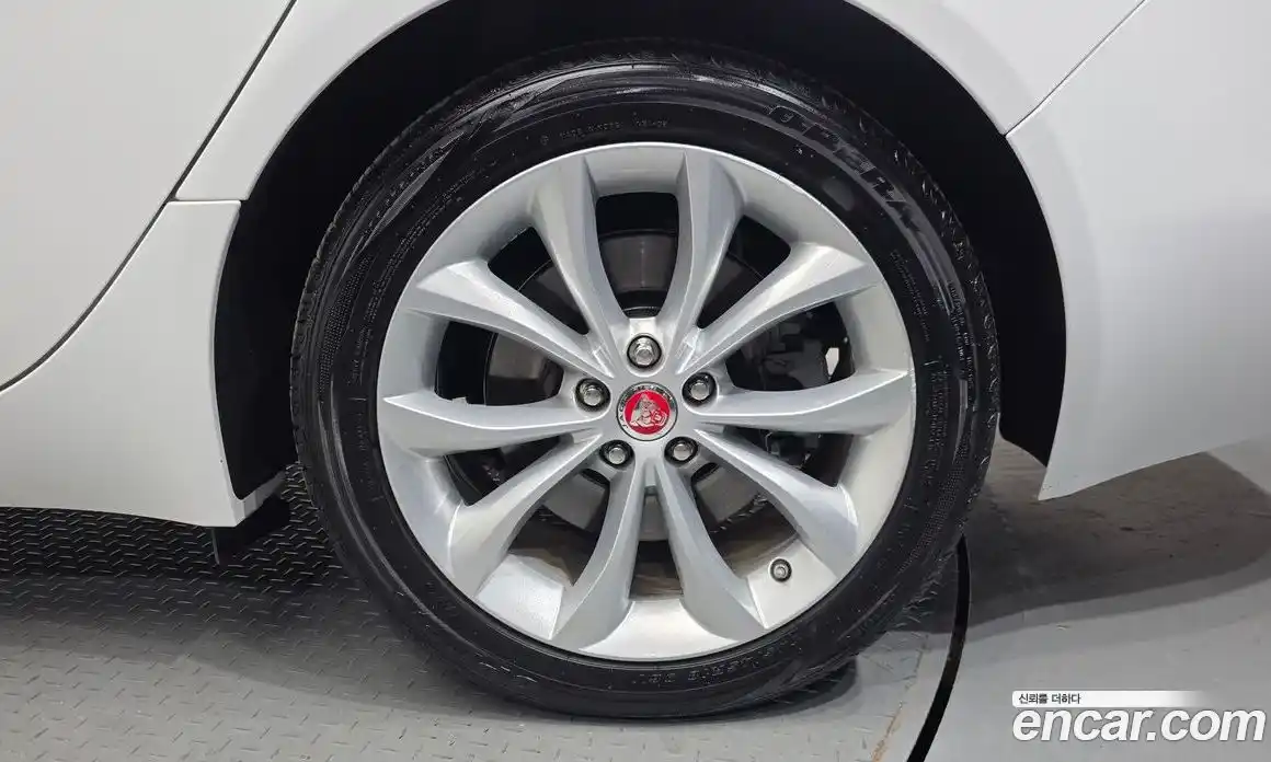 Jaguar XF 2019 2.0 гидро в Москве № 2133856, фото 7