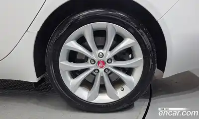 Jaguar XF 2019 2.0 гидро в Москве № 2133856, миниатюра 7