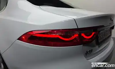 Jaguar XF 2019 2.0 гидро в Москве № 2133856, миниатюра 9