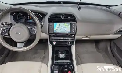 Jaguar XE 2015 2.0 гидро в Москве № 2133875, миниатюра 7
