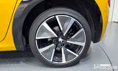 Peugeot 208 2020 0.1 гидро в Москве, миниатюра 7