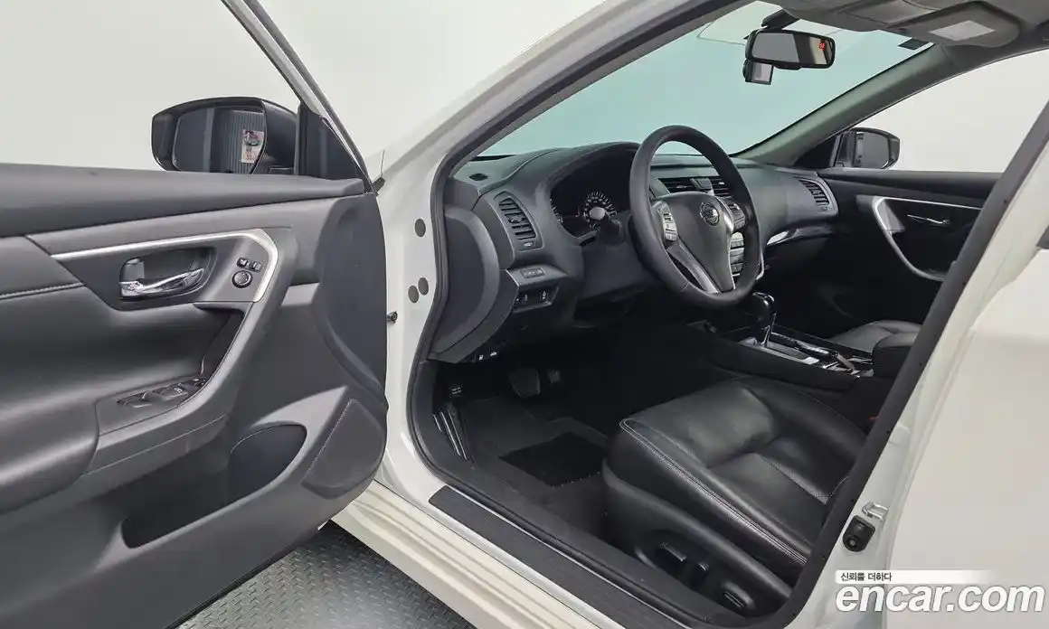 Nissan Altima 2018 2.5 гидро в Москве № 2134337, фото 13