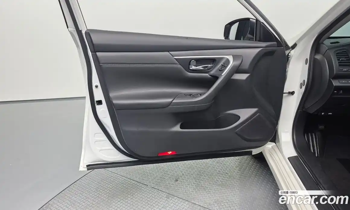 Nissan Altima 2018 2.5 гидро в Москве № 2134337, фото 14