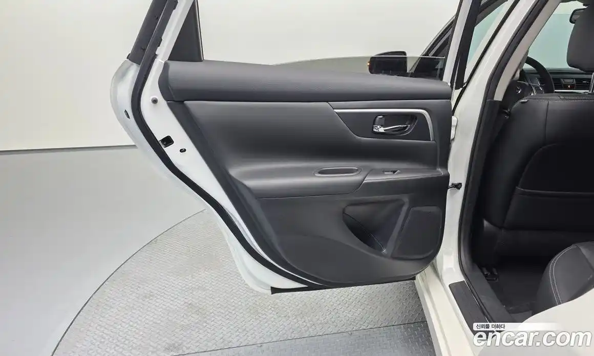 Nissan Altima 2018 2.5 гидро в Москве № 2134337, фото 15