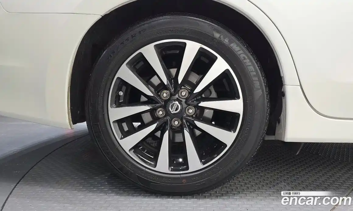 Nissan Altima 2018 2.5 гидро в Москве № 2134337, фото 5