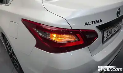 Nissan Altima 2018 2.5 гидро в Москве № 2134337, миниатюра 9