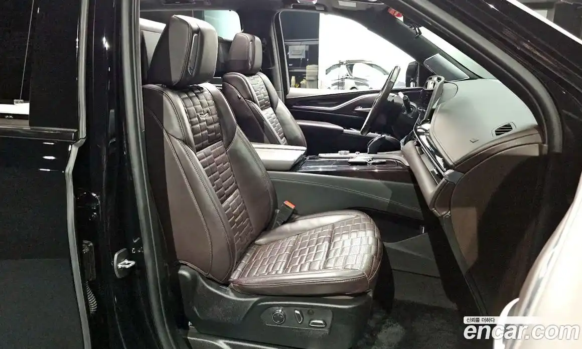 Cadillac Escalade 2023 6.2 гидро, фото 18