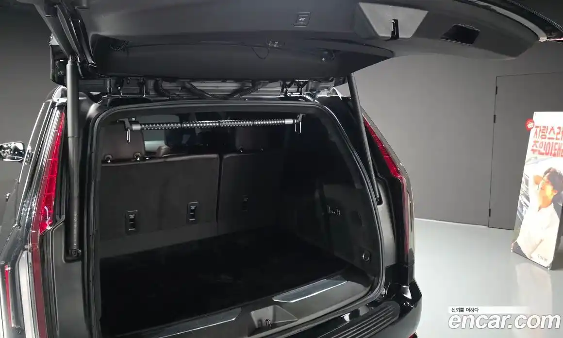 Cadillac Escalade 2023 6.2 гидро, фото 26