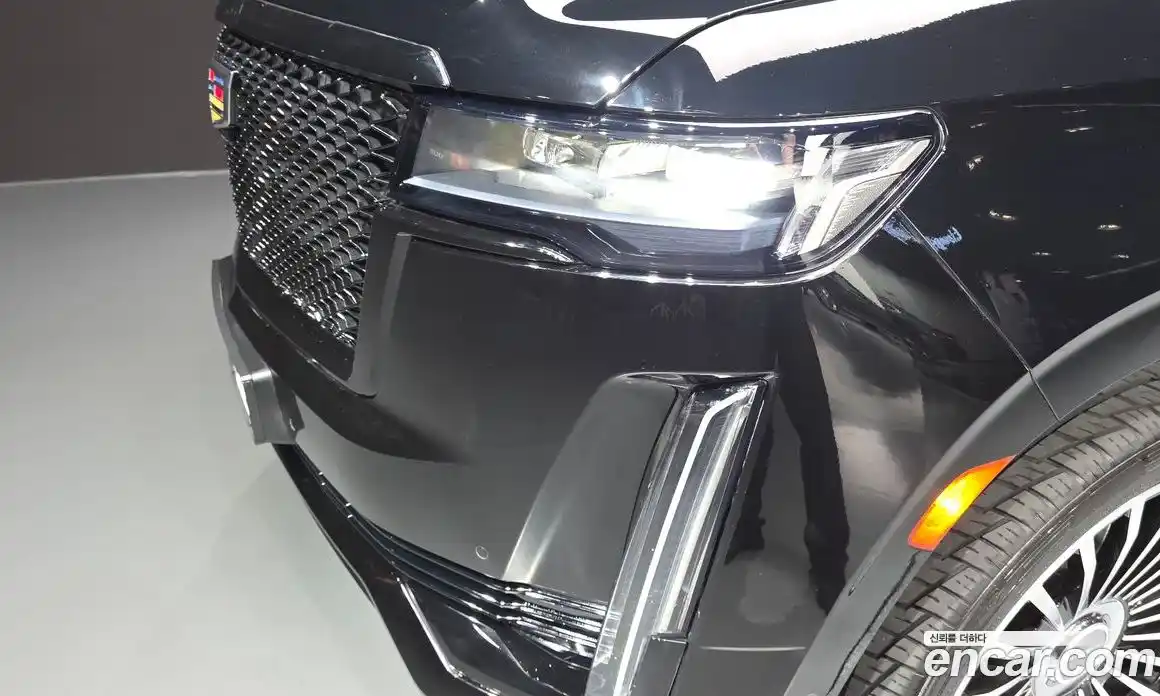 Cadillac Escalade 2023 6.2 гидро, фото 8