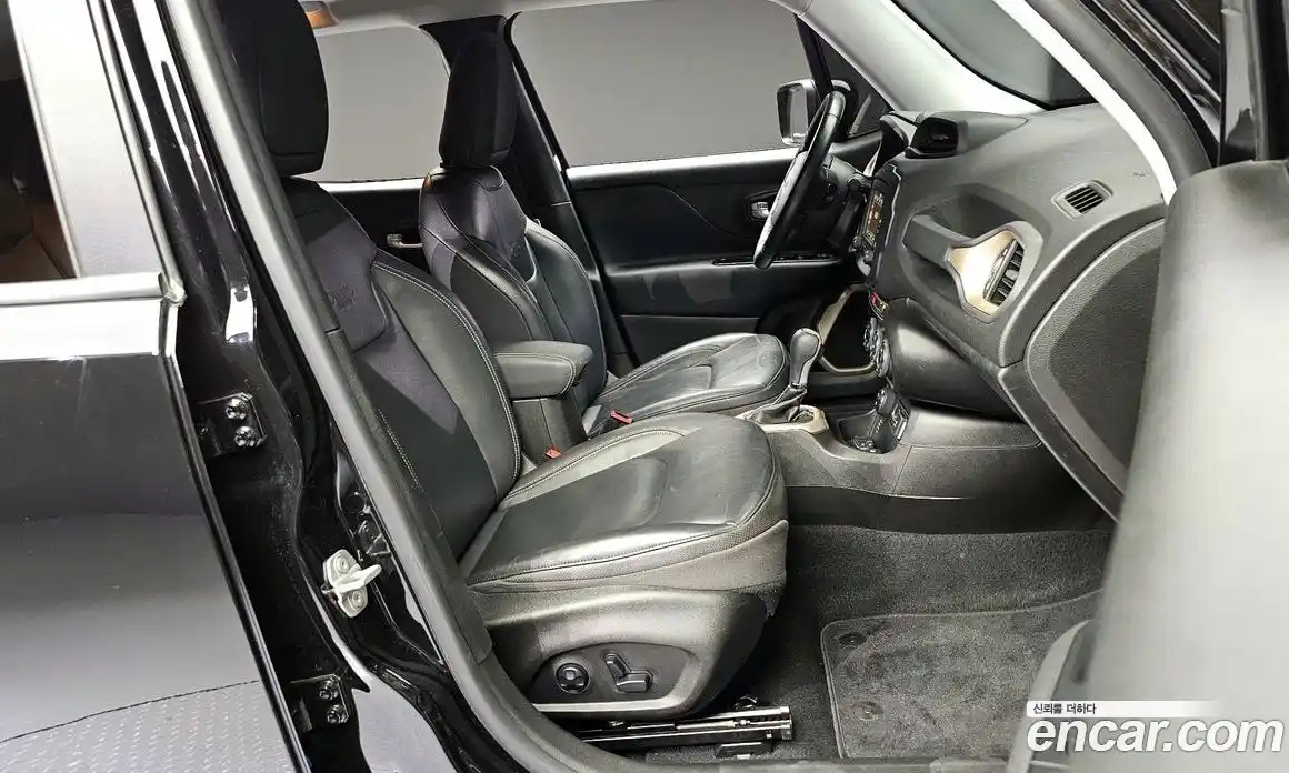 Jeep Renegade 2017 2.0 гидро в Москве, фото 10