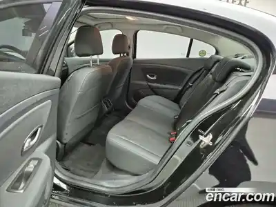 Renault SM3 2015 1.6 гидро в Москве № 1191841, миниатюра 12