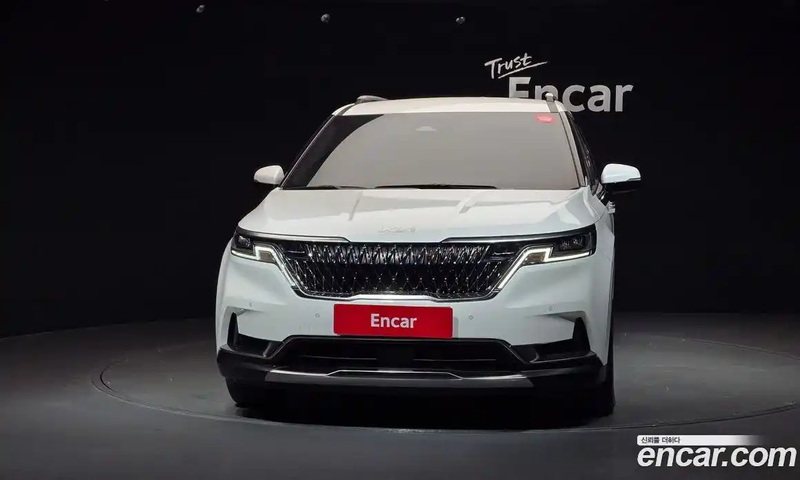 Kia Canival 2022 2.2 гидро в Москве № 124058, фото 3