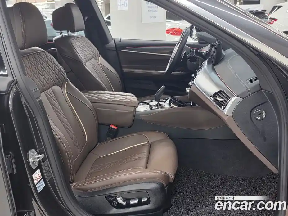 BMW 6-Series 2023 2.0 гидро в Москве, фото 13
