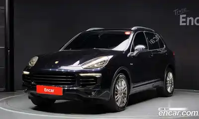 Porsche Cayenne, 2015