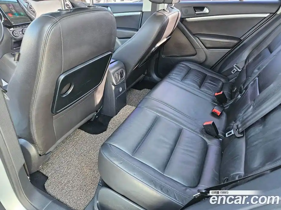 Volkswagen Tiguan 2016 2.0 гидро в Москве № 169316, фото 11