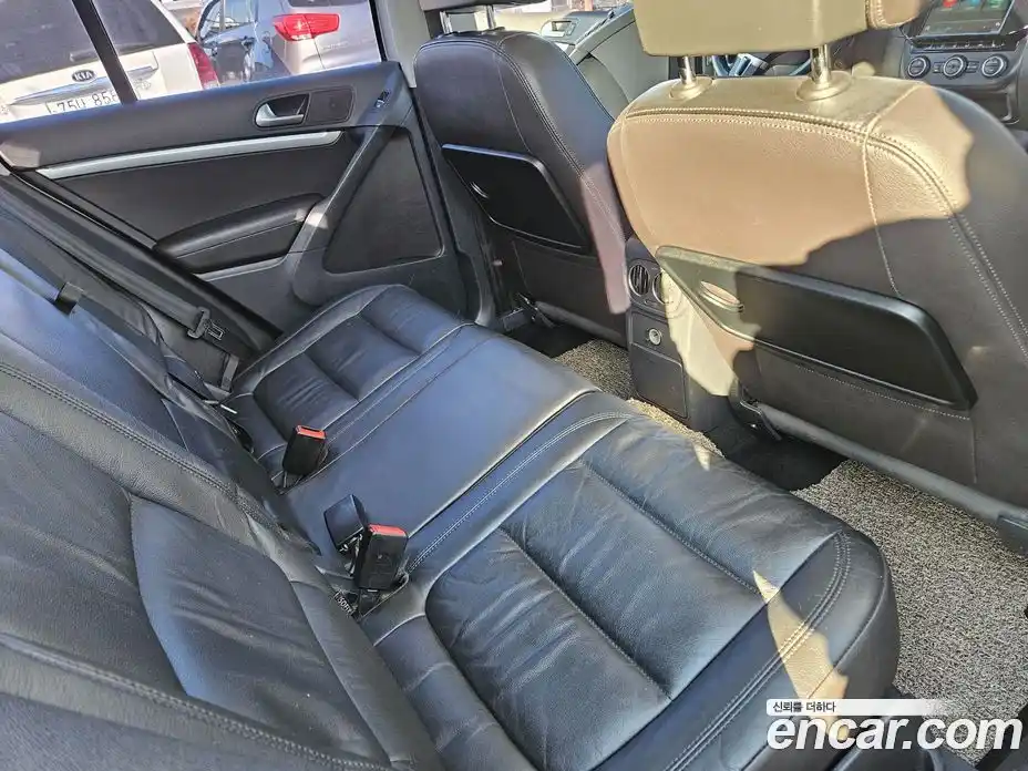Volkswagen Tiguan 2016 2.0 гидро в Москве № 169316, фото 14