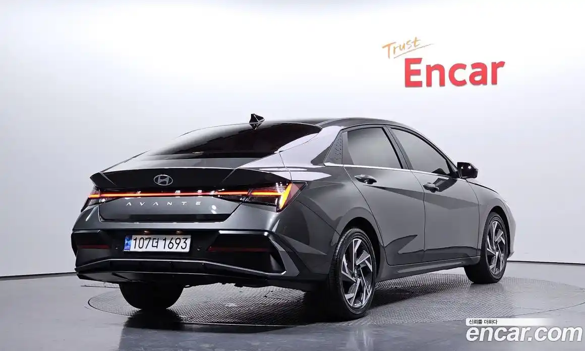 Hyundai Avante 2023 1.6 гидро в Москве № 2122992, фото 2