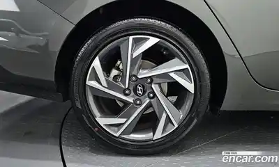 Hyundai Avante 2023 1.6 гидро в Москве № 2122992, миниатюра 5
