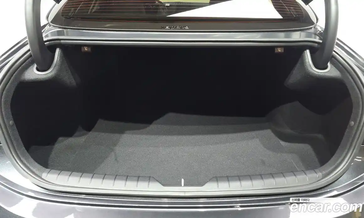 Hyundai Sonata 2024 1.6 гидро в Москве № 2123051, фото 26