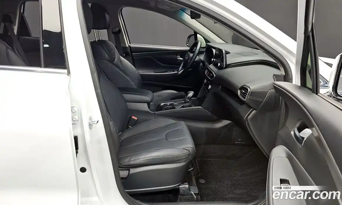 Hyundai Santa Fe 2020 2.0 гидро в Москве № 2123261, фото 16