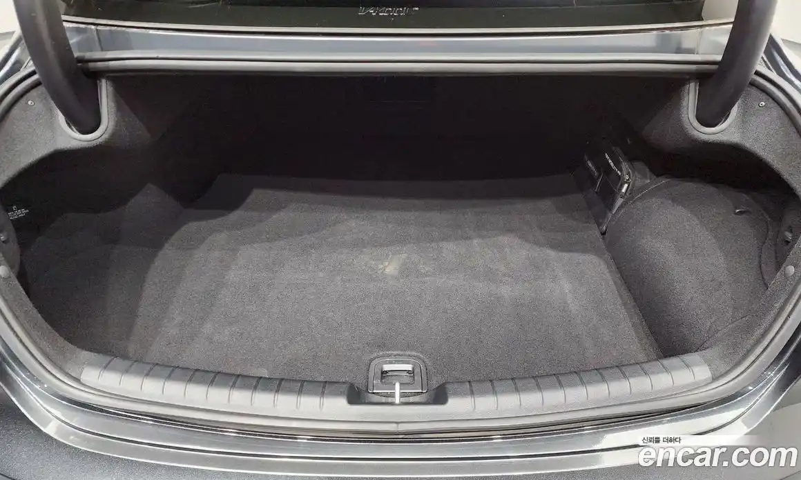 Hyundai Grandeur 2020 2.4 гидро в Москве № 2123475, фото 23